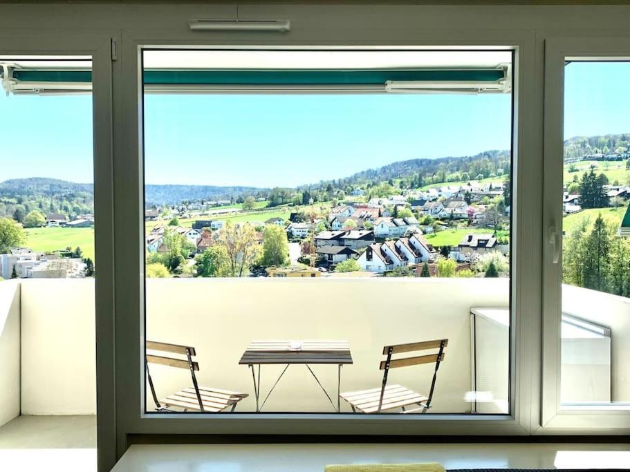 Little Penthouse ****