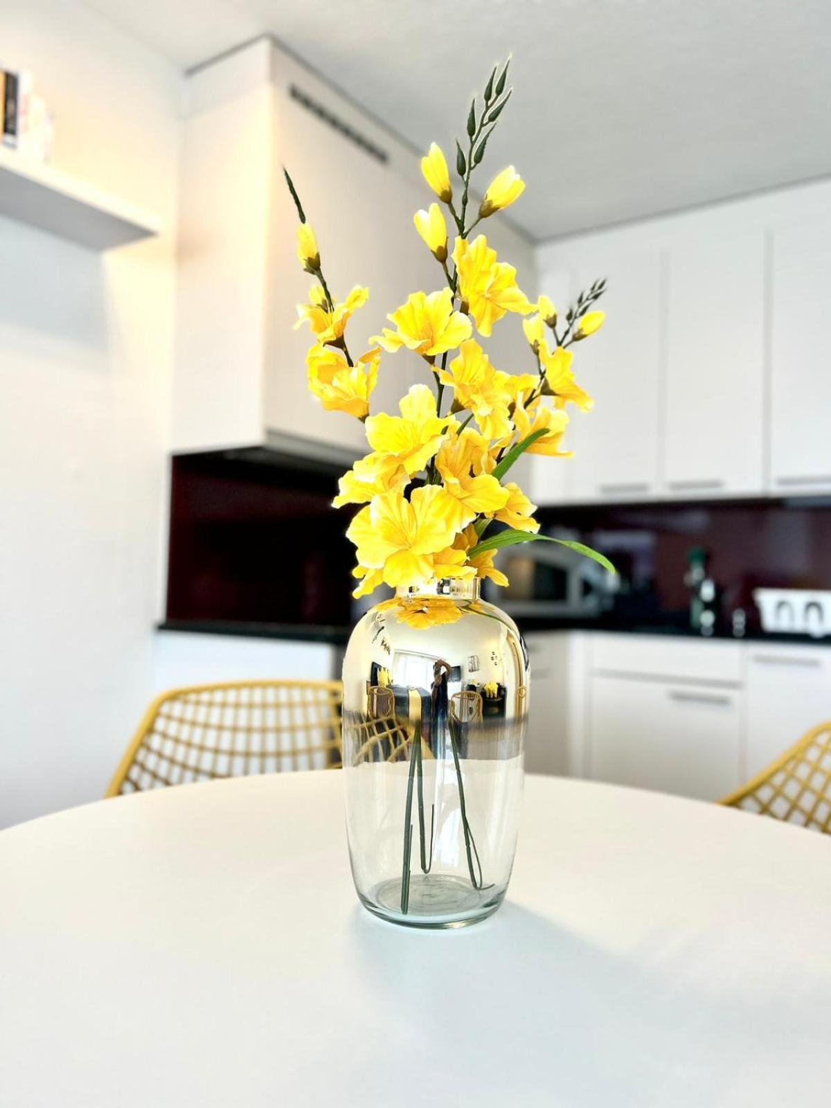 Little Penthouse ****