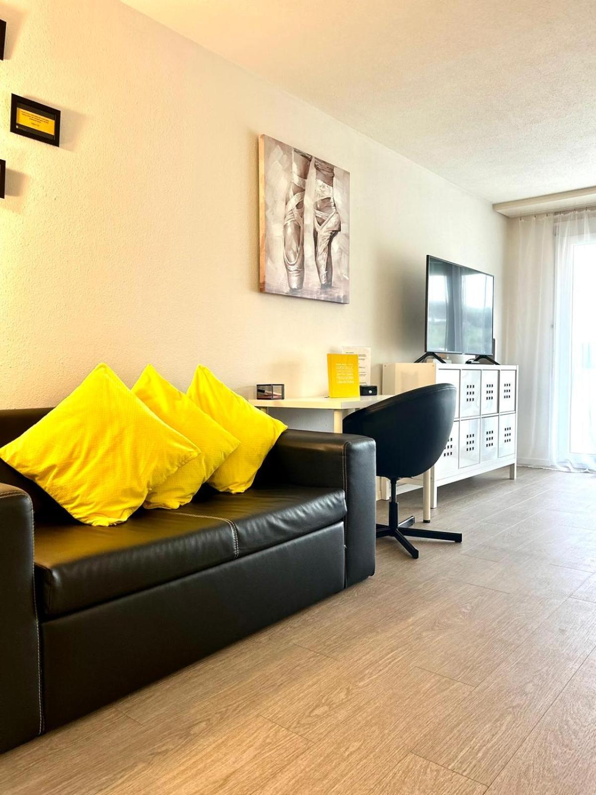 Little Penthouse **** * Dietikon