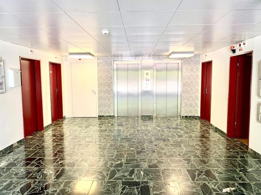 Little Penthouse **** * Dietikon